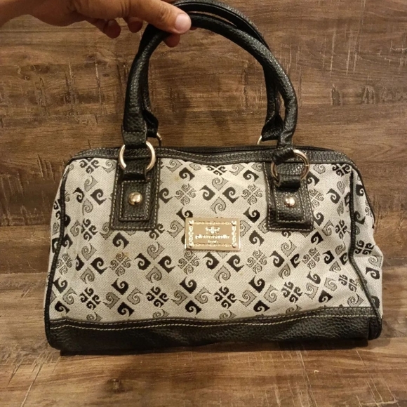 Pierre Cardin Paris Hand Bag in mint condition - Picture 2 of 8